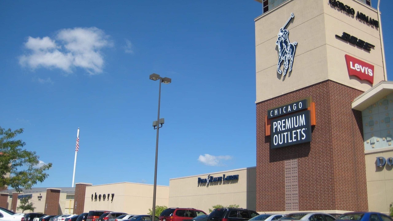 Photo of Others in Aurora