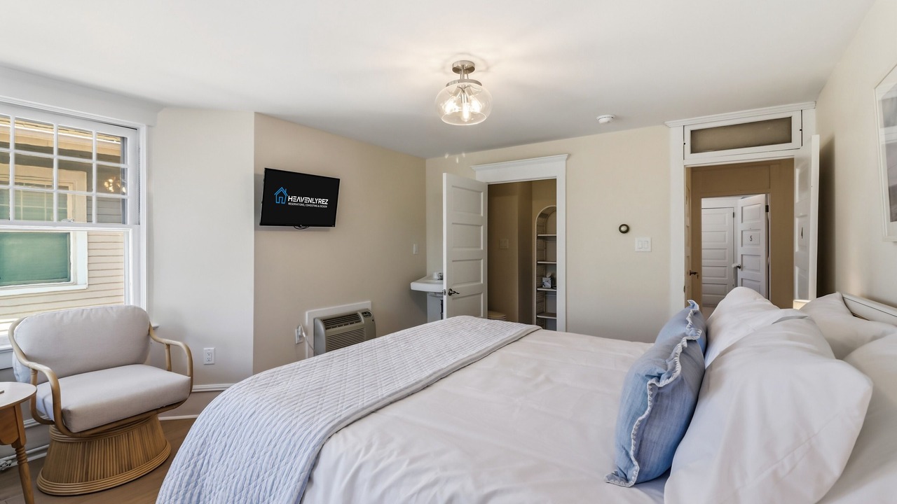 Photo of Bedroom in North End