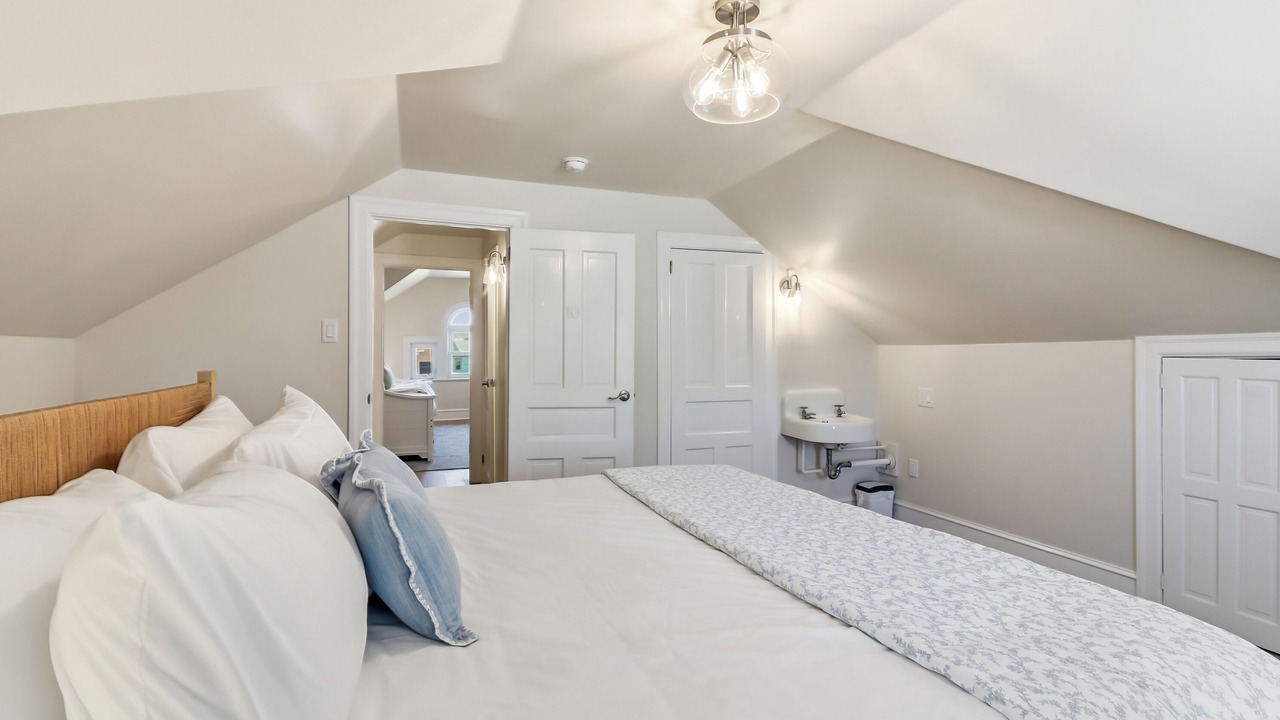 Photo of Bedroom in North End