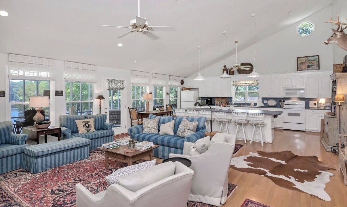 Photo of Livingroom in Ridgeway
