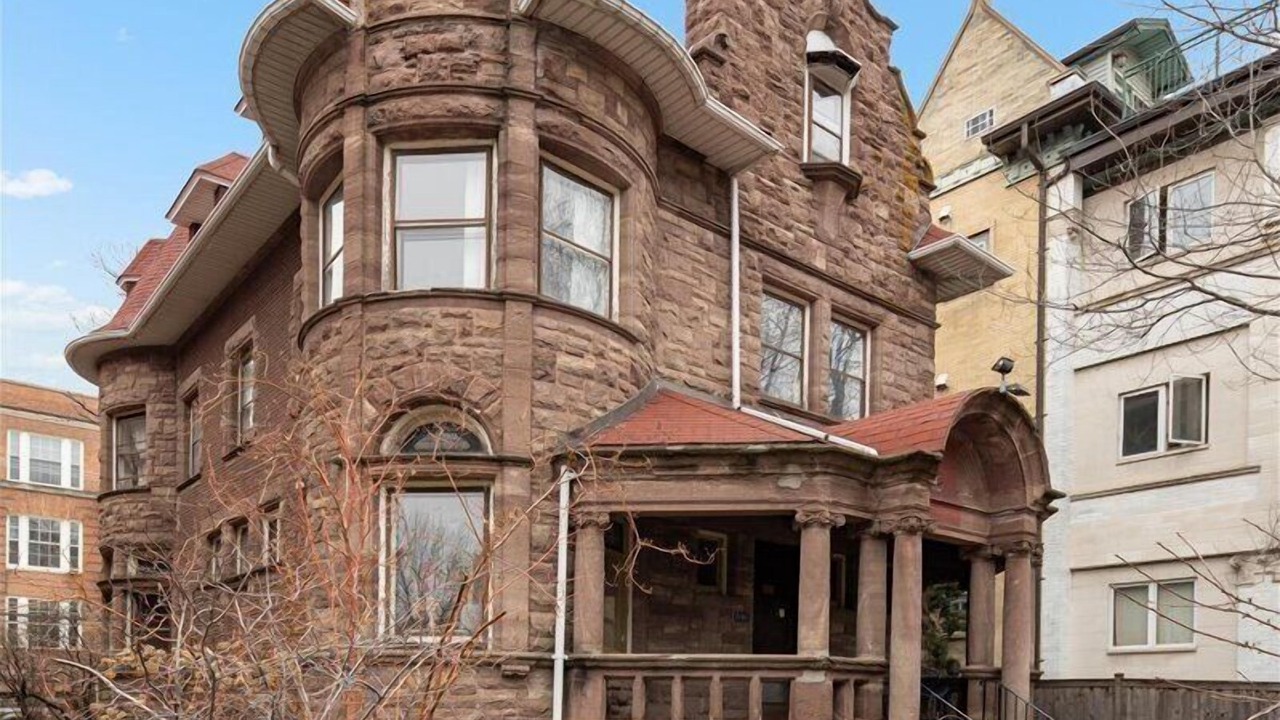 Photo of Outdoor in Uptown