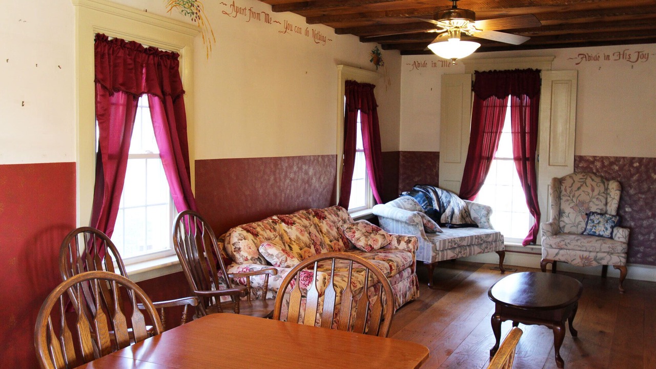 Photo of Livingroom in Quarryville