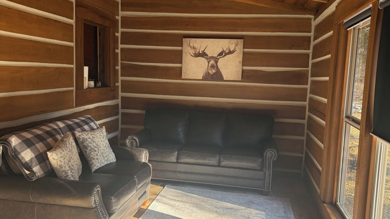 Photo of Livingroom in Gadsden