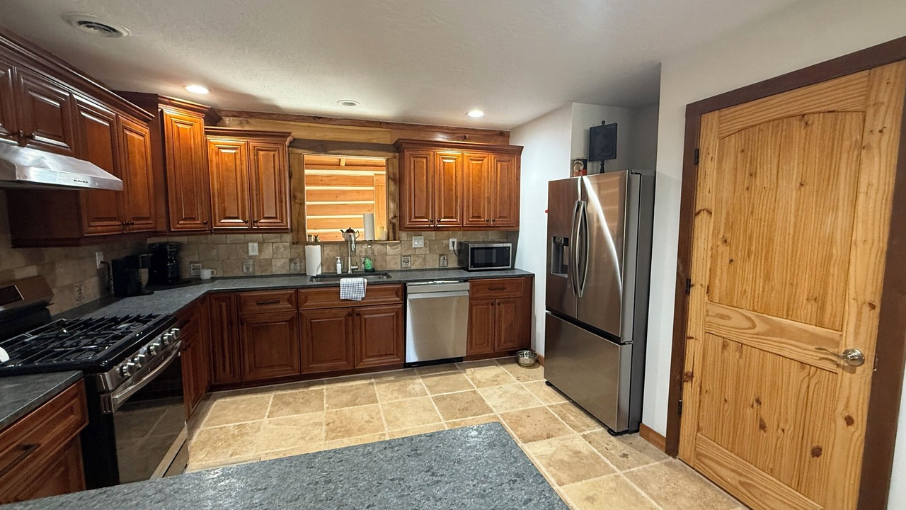 Photo of Kitchen in Gadsden