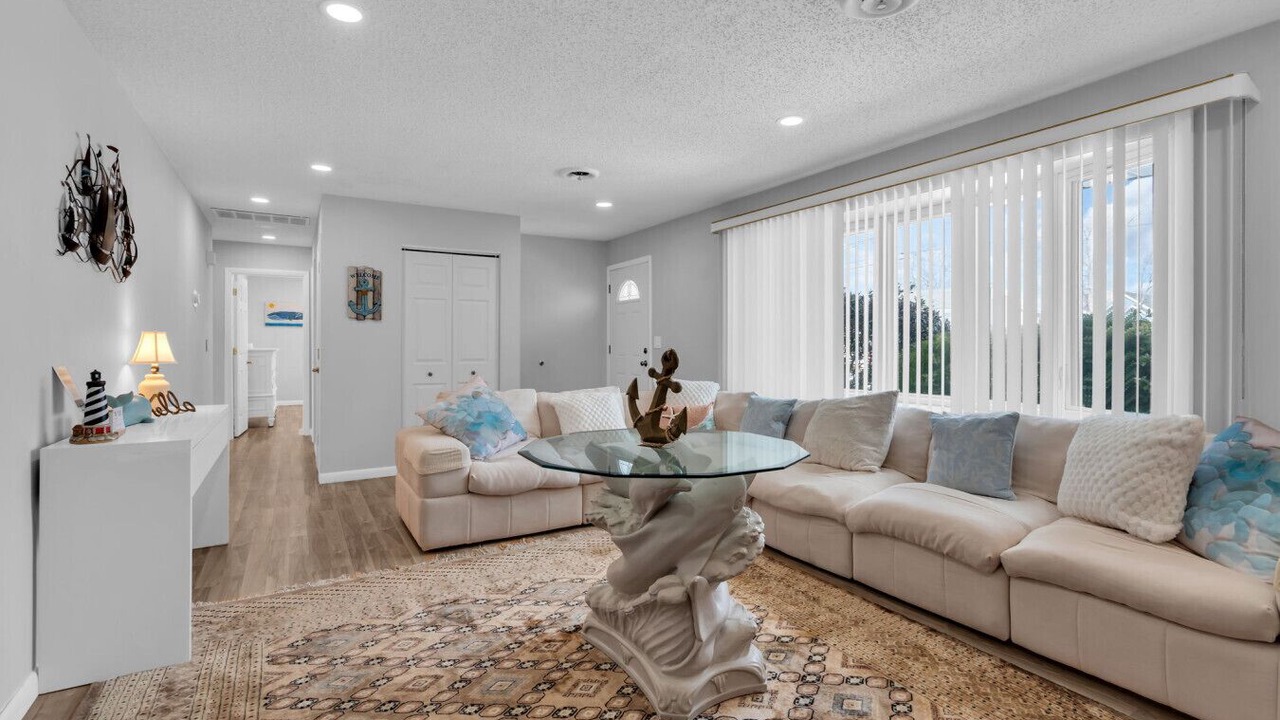 Photo of Livingroom in Ocean Gate