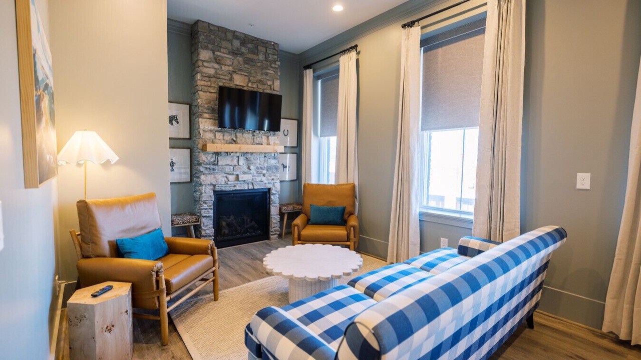 Photo of Livingroom in Jacksonville