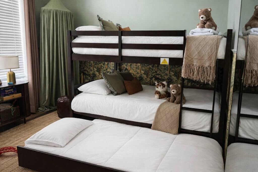 Photo of Bedroom in Kabletown