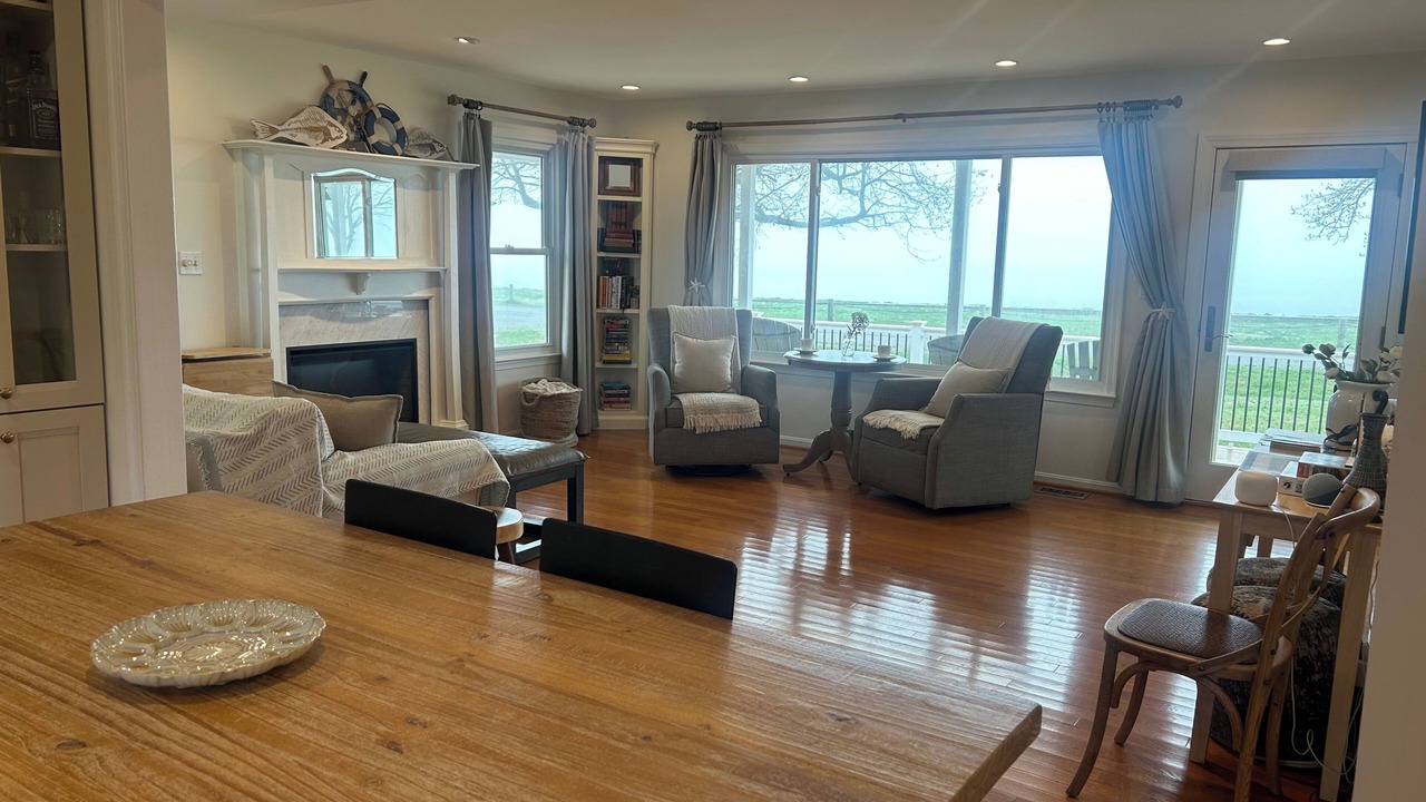 Photo of Livingroom in Churchton