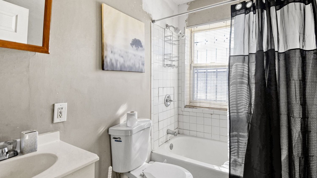Photo of Bathroom in Downtown Baltimore