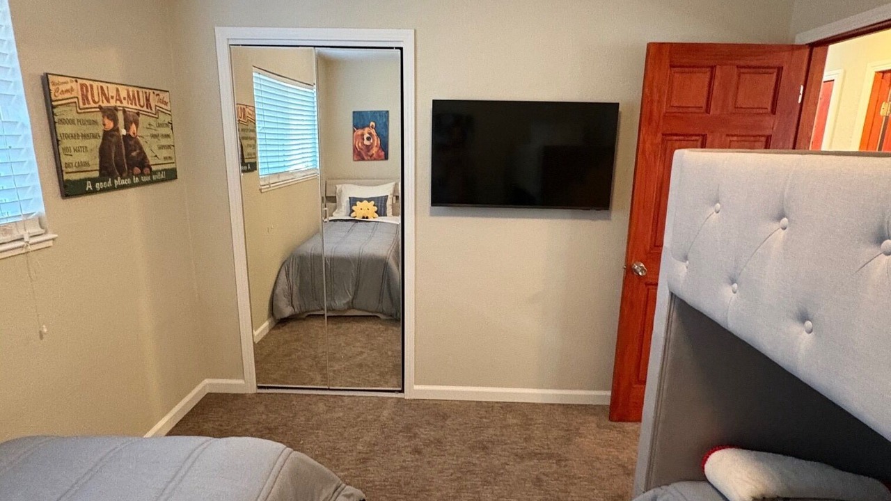 Photo of Bedroom in Acworth