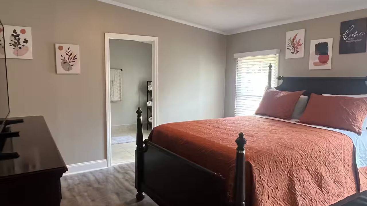 Photo of Bedroom in Wrightsboro
