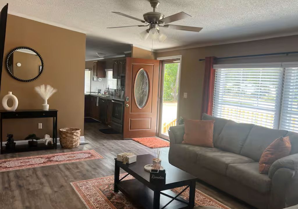 Photo of Livingroom in Wrightsboro