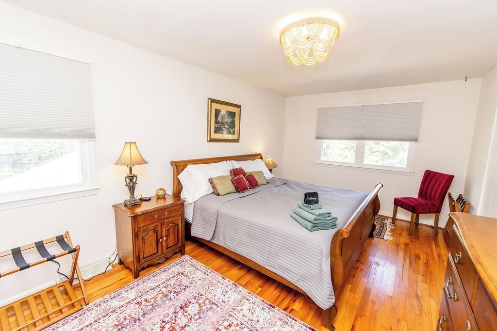 Photo of Bedroom in Anchorage