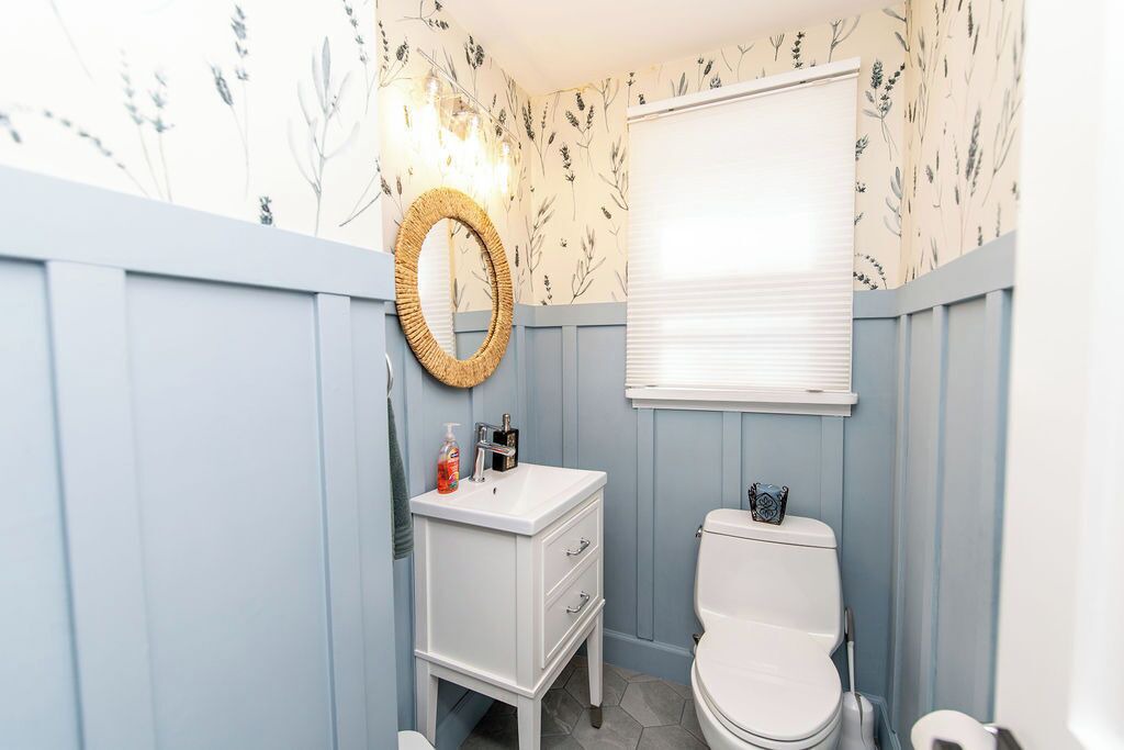 Photo of Bathroom in Anchorage