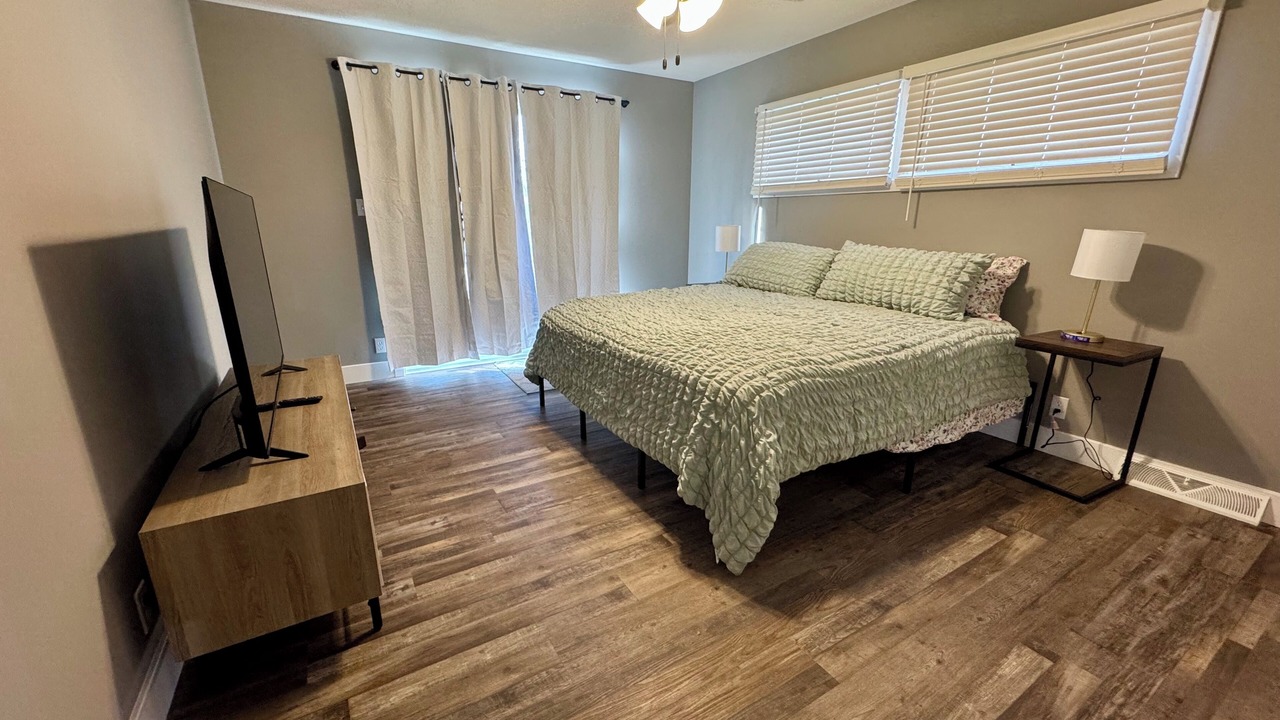 Photo of Bedroom in Hallsville