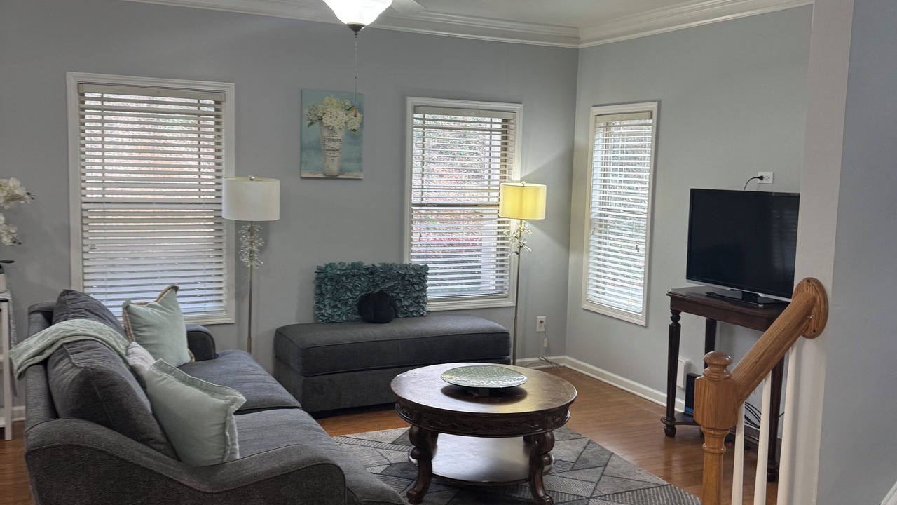 Photo of Livingroom in Canton