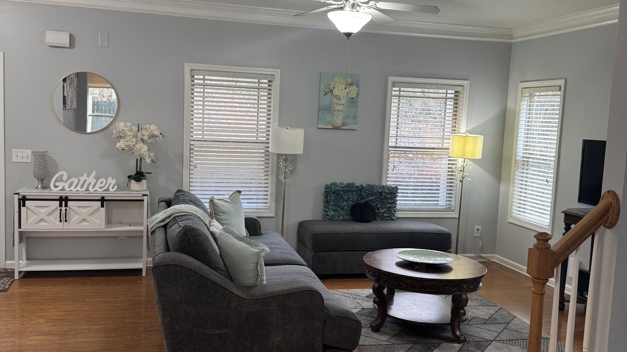 Photo of Livingroom in Canton