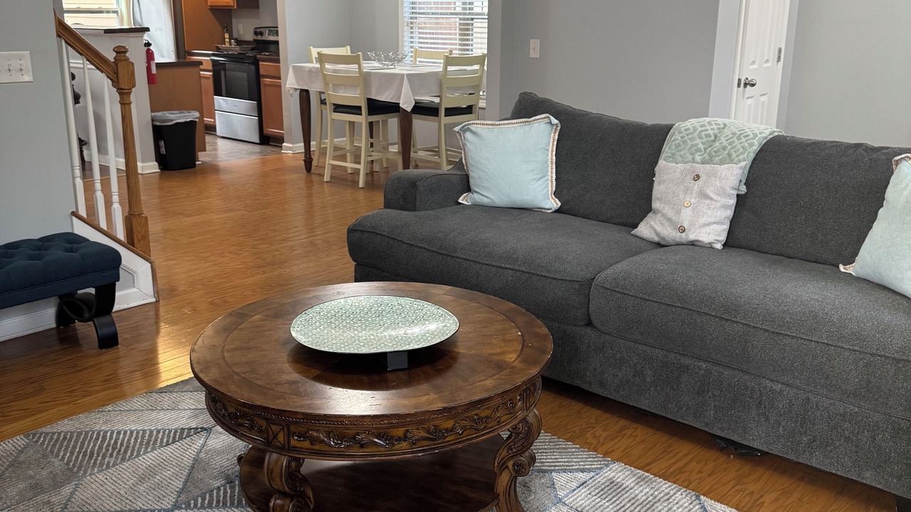 Photo of Livingroom in Canton