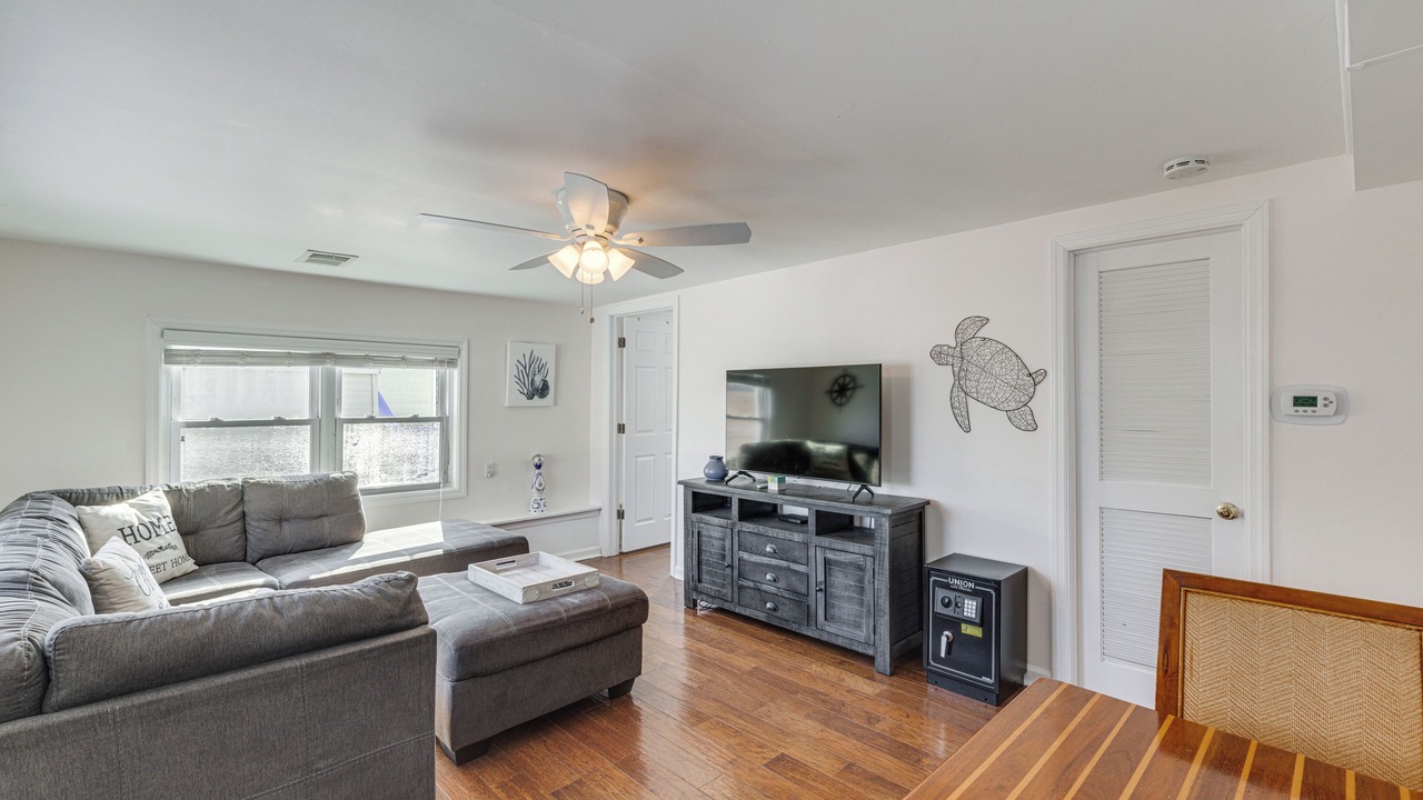 Photo of Livingroom in Osbornsville