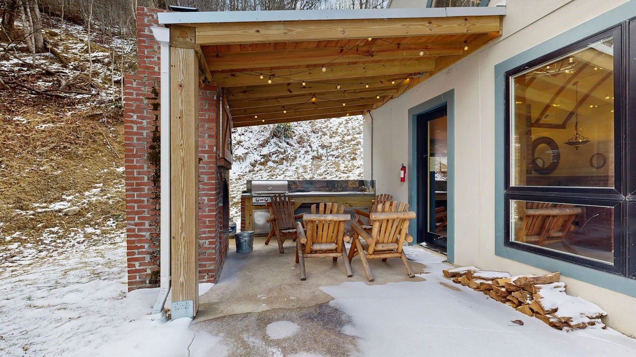 Photo of Outdoor in Elk Park
