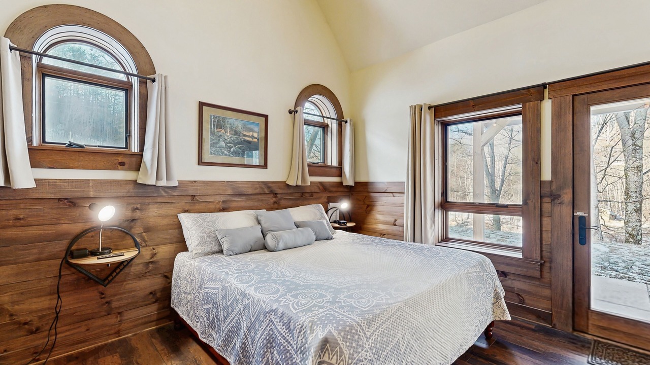 Photo of Bedroom in Elk Park