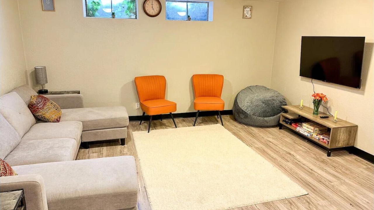 Photo of Livingroom in Nauvoo
