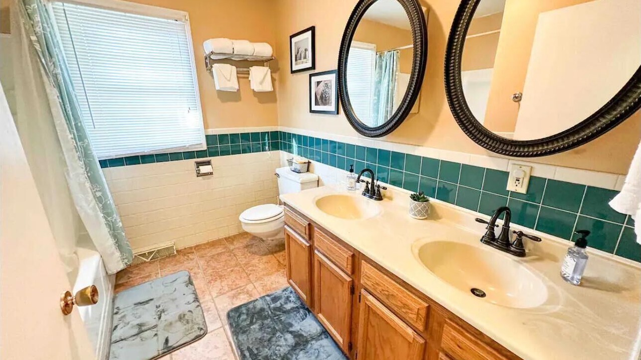 Photo of Bathroom in Nauvoo