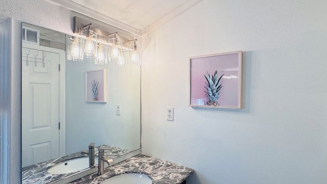 Photo of Bathroom in Townsend's Inlet