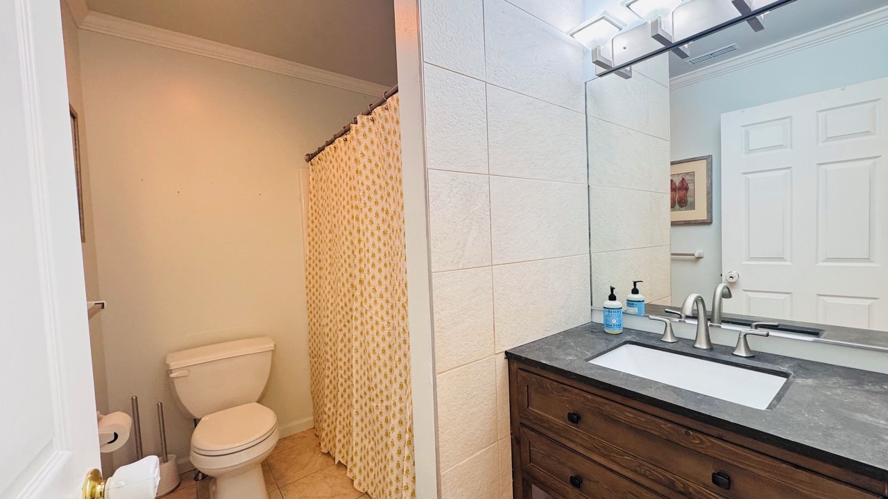 Photo of Bathroom in Townsend's Inlet