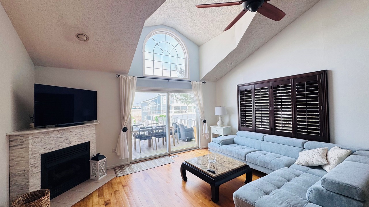 Photo of Livingroom in Townsend's Inlet