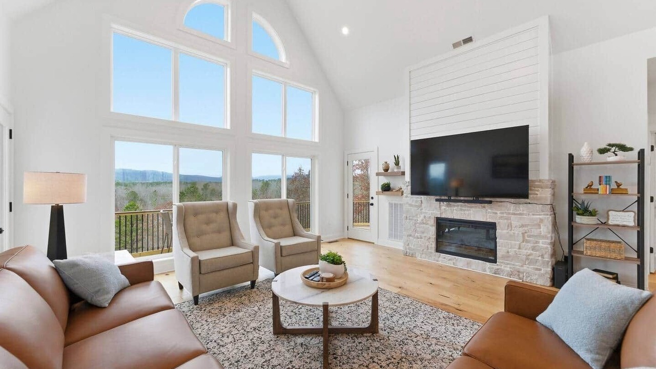 Photo of Livingroom in Calhoun