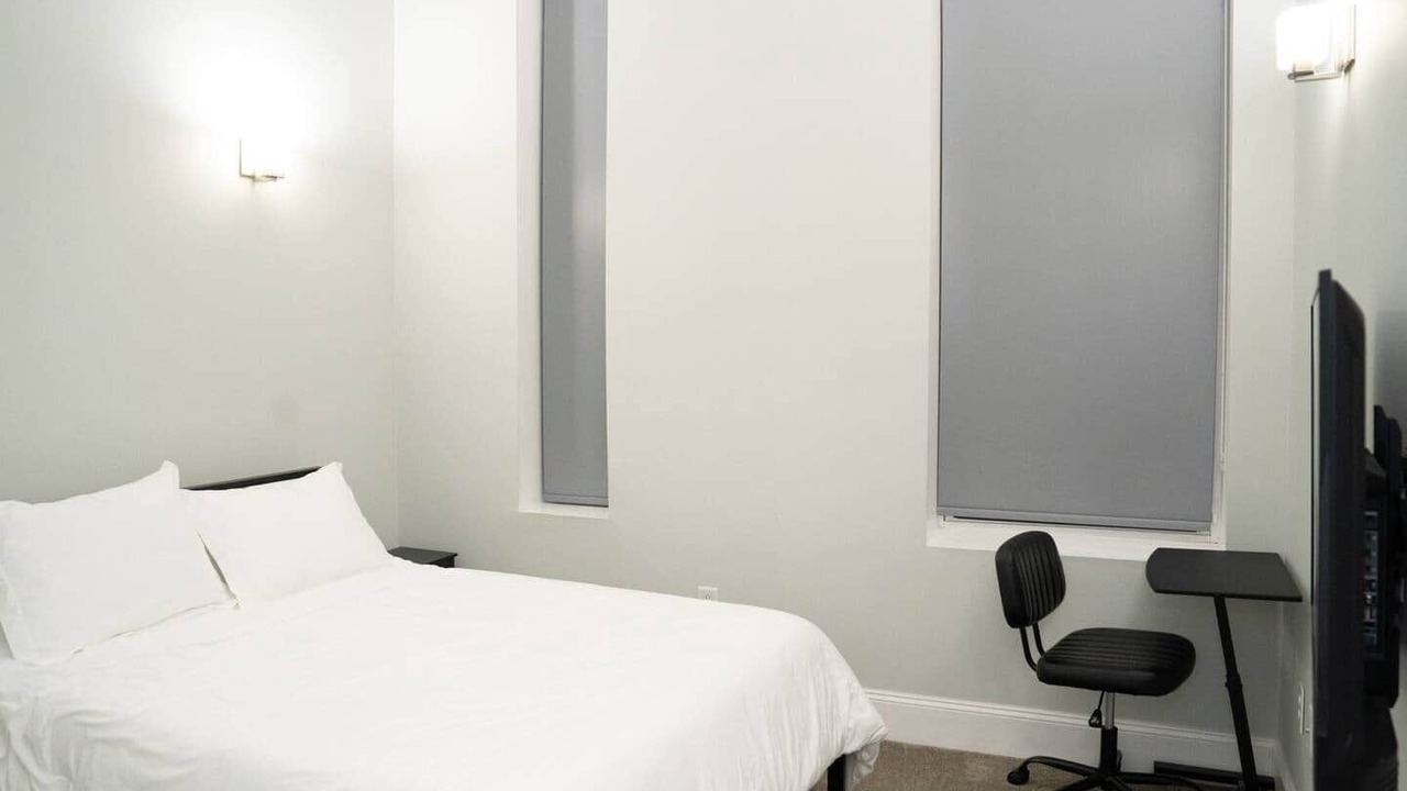 Photo of Bedroom in Downtown Baltimore