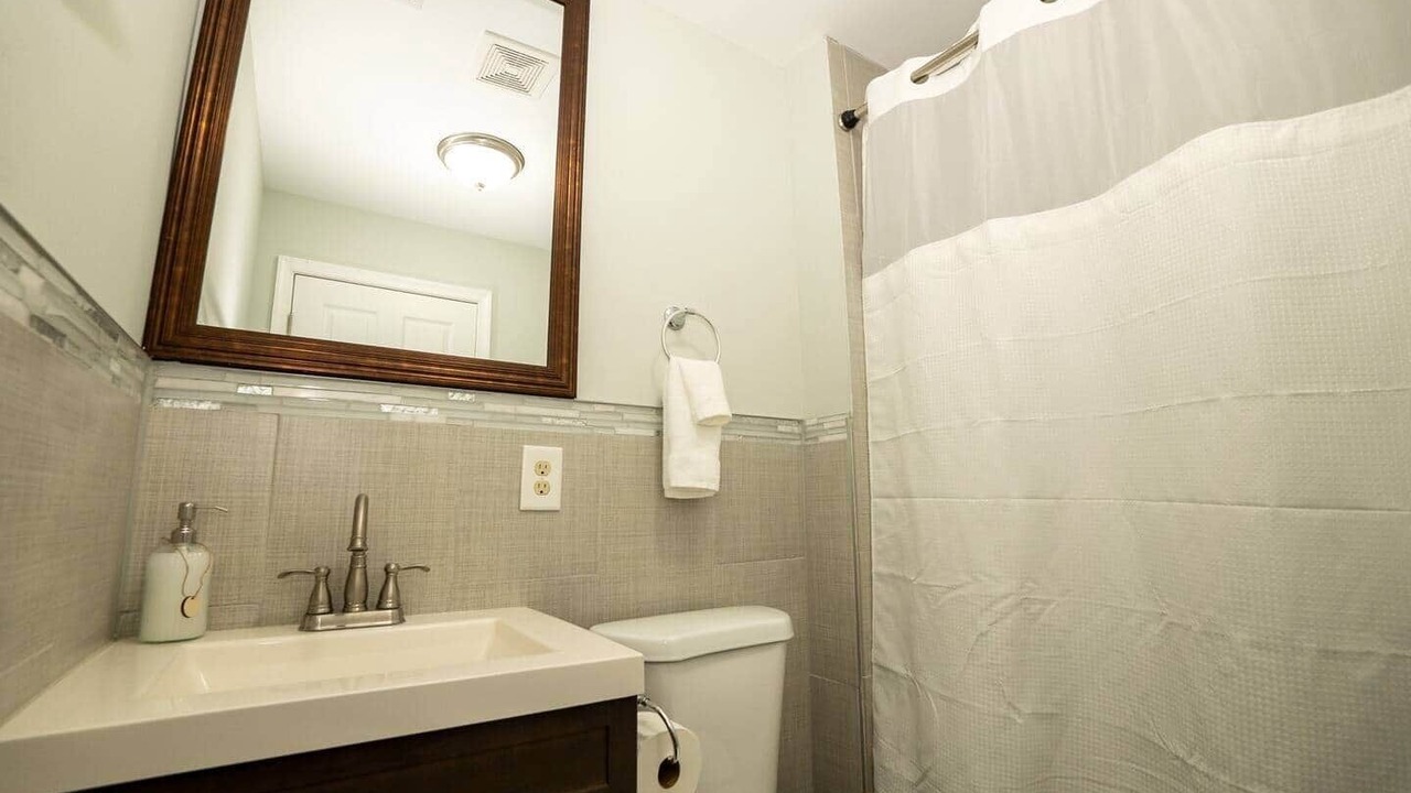 Photo of Bathroom in Downtown Baltimore