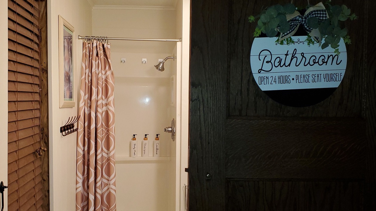 Photo of Bathroom in Alcoa