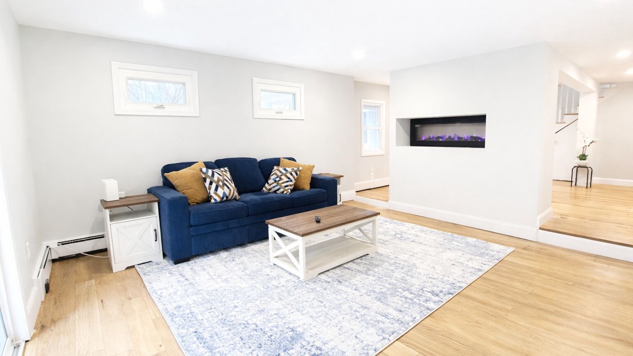 Photo of Livingroom in Long Branch
