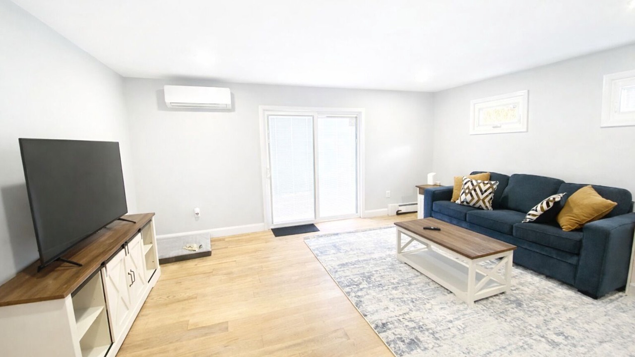Photo of Livingroom in Long Branch