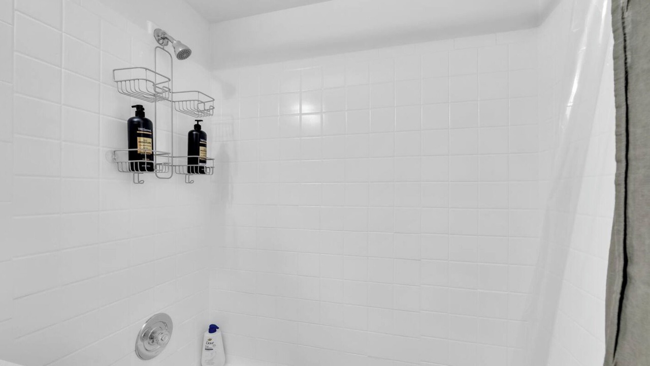 Photo of Bathroom in Oak Park
