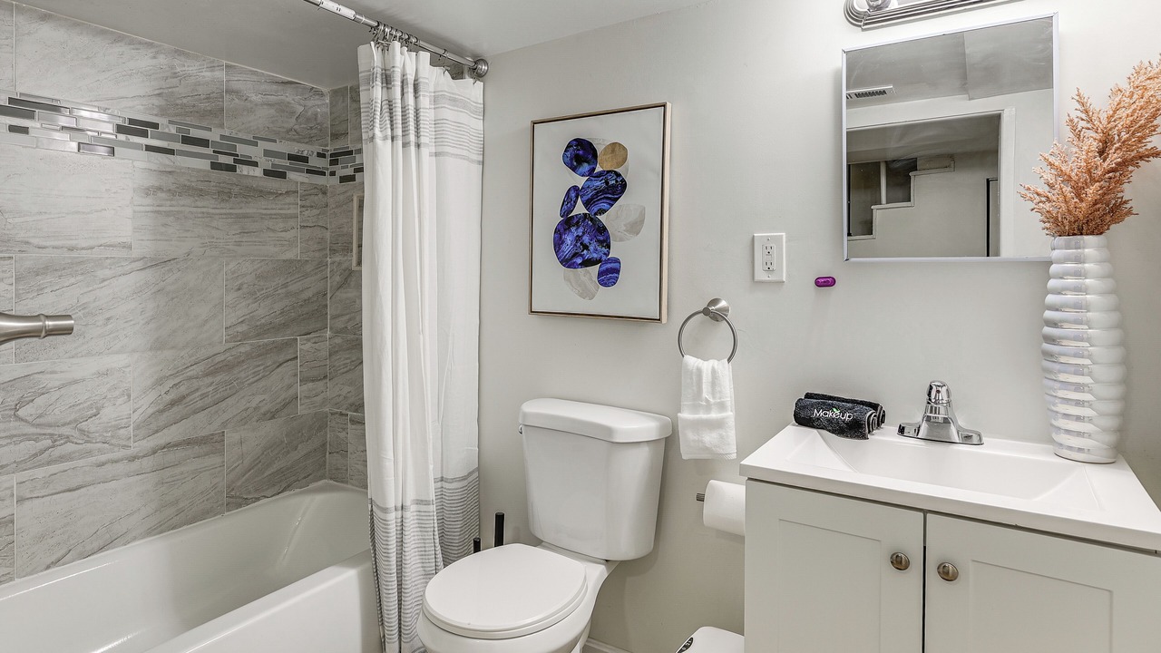 Photo of Bathroom in Greektown