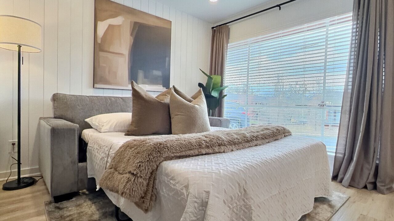 Photo of Bedroom in Crestline Heights
