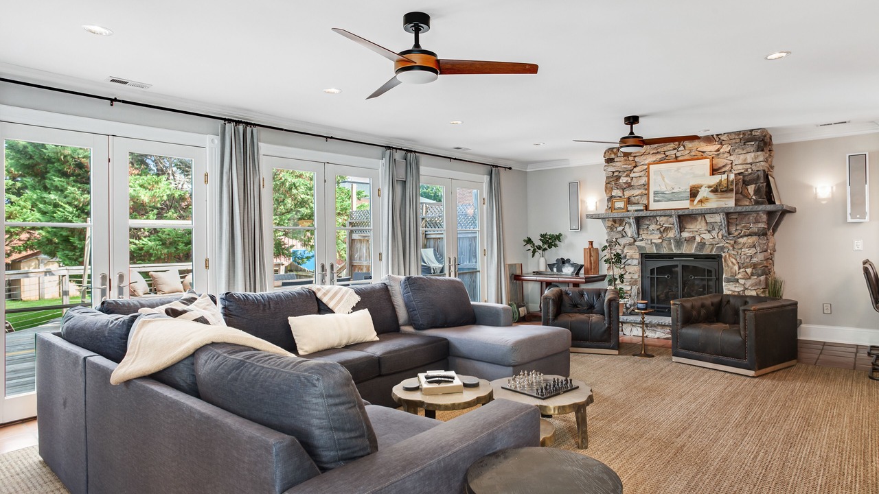 Photo of Livingroom in Eastport