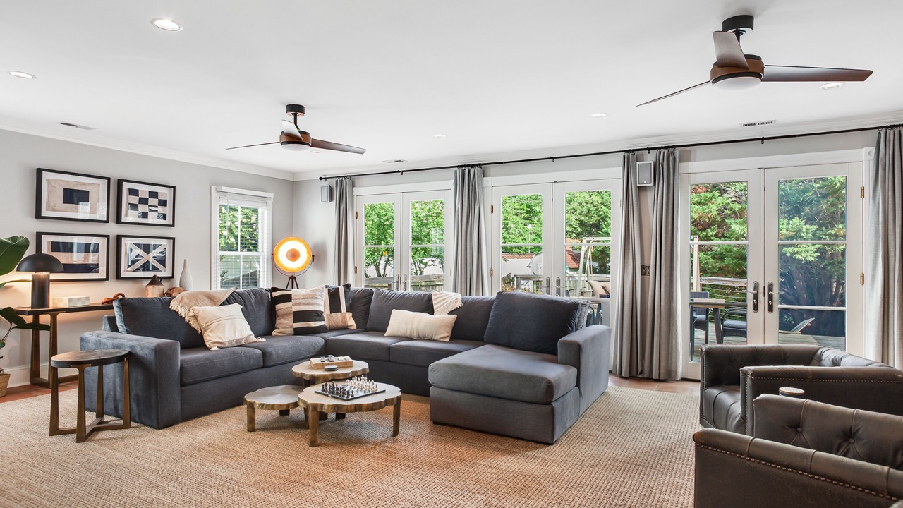 Photo of Livingroom in Eastport