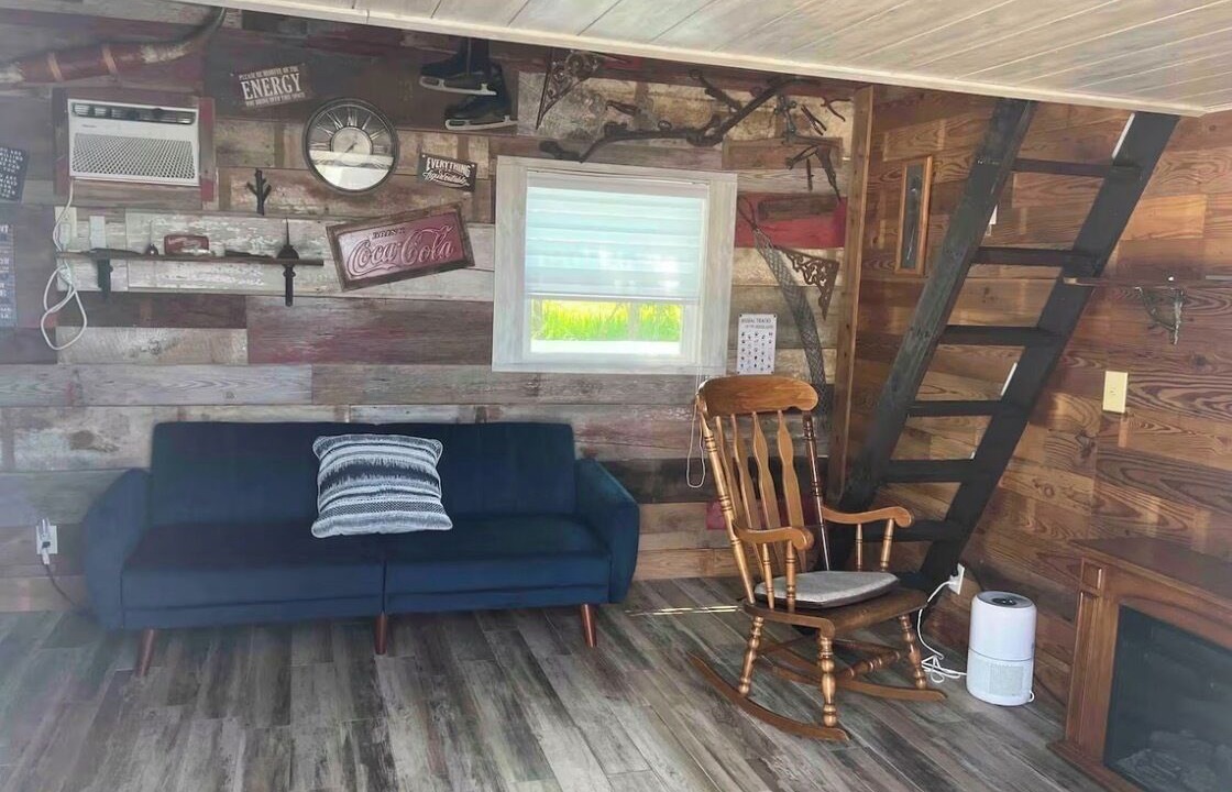 Photo of Livingroom in Macon