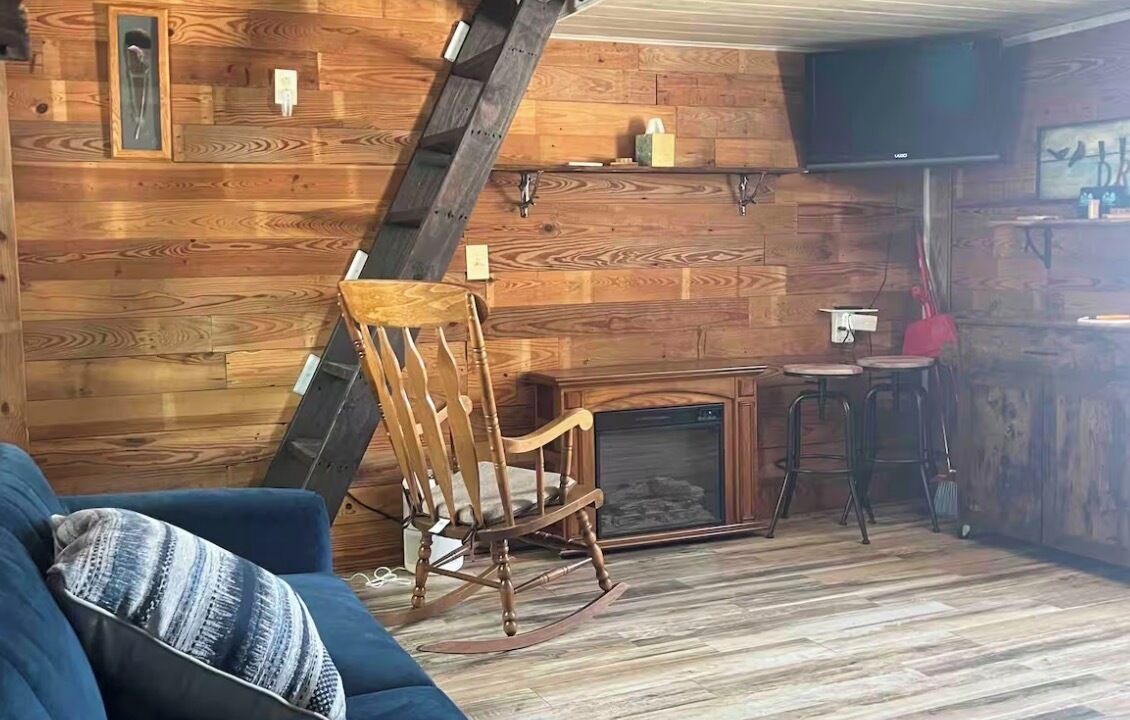 Photo of Livingroom in Macon