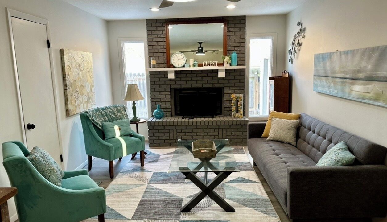 Photo of Livingroom in Kechi