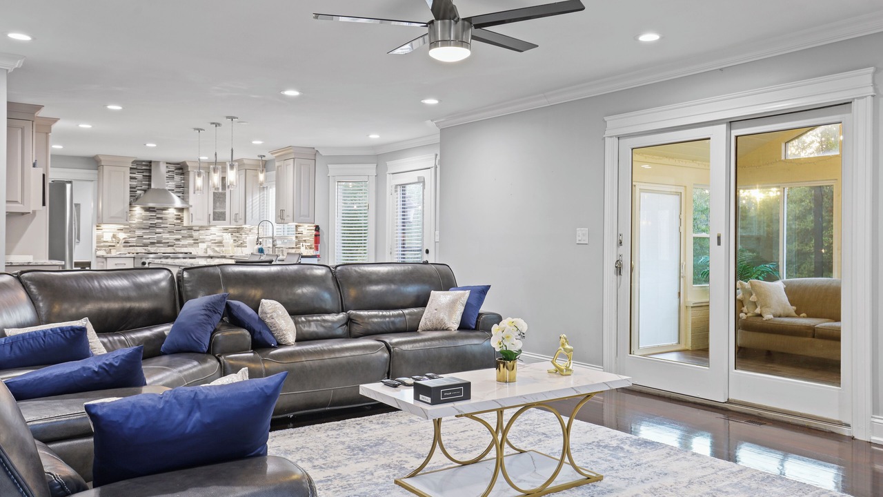 Photo of Livingroom in Bartlett