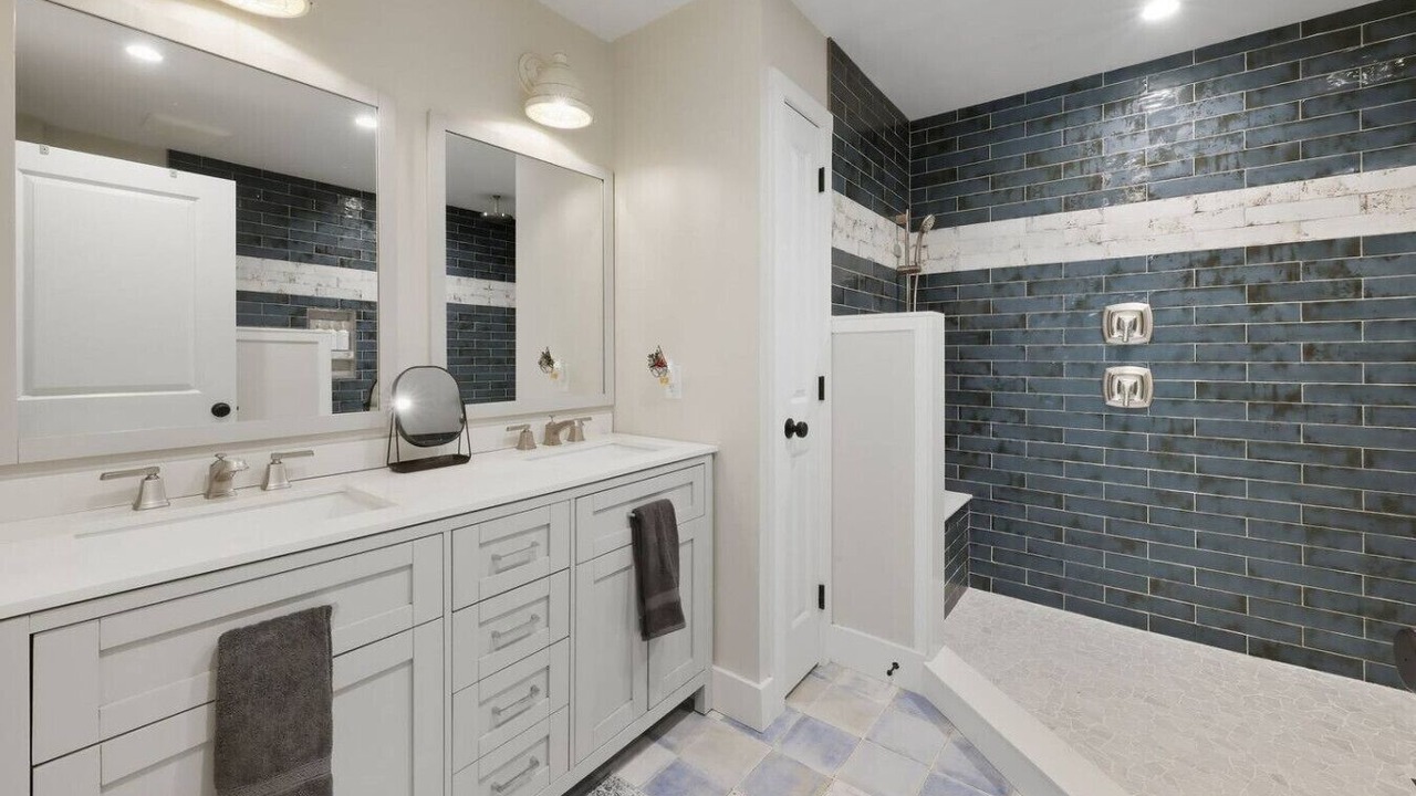 Photo of Bathroom in Tolchester Beach