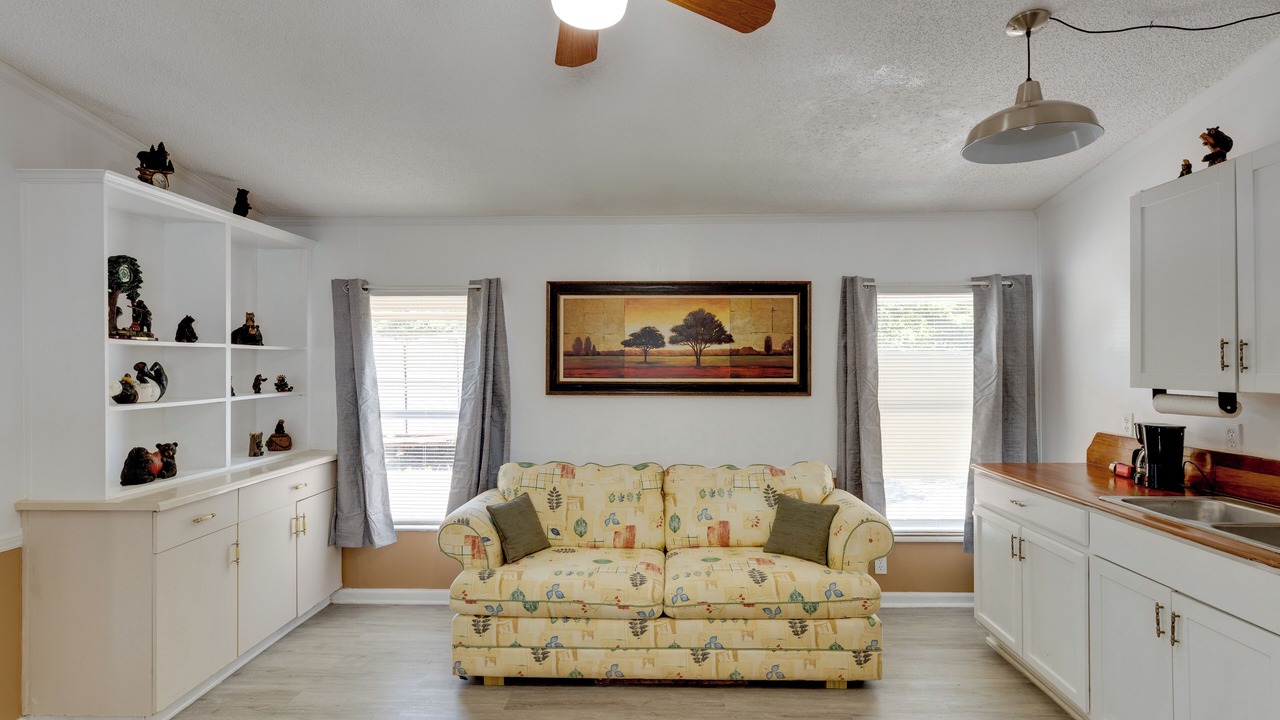 Photo of Livingroom in Langston