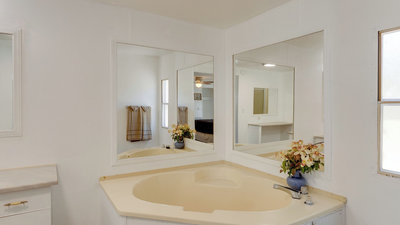 Photo of Bathroom in Langston