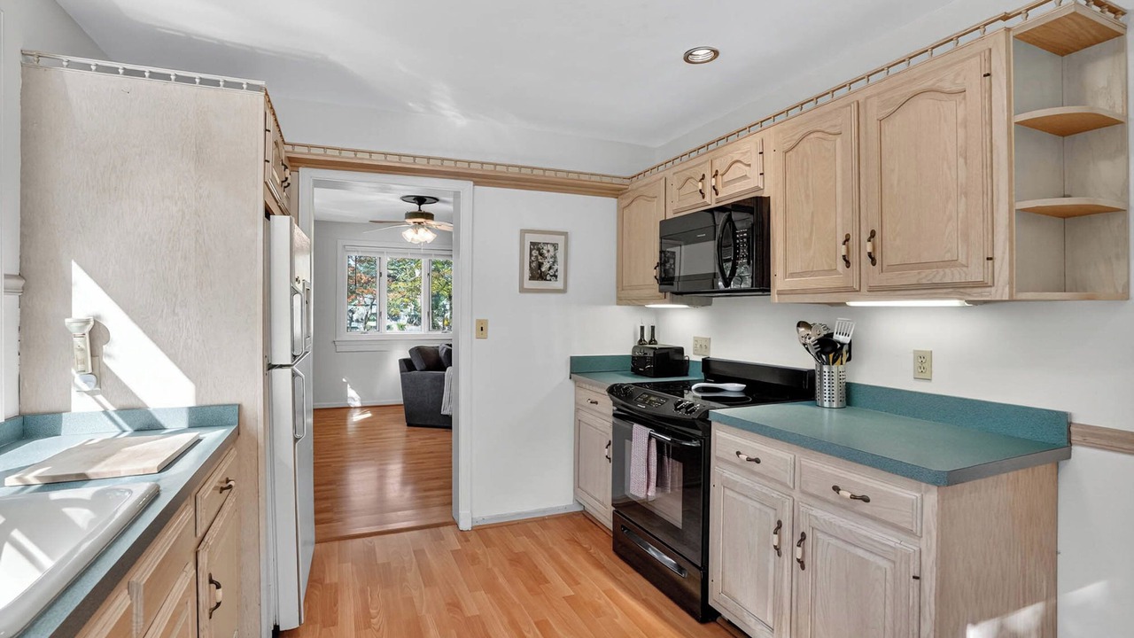 Photo of Kitchen in Lake Shore