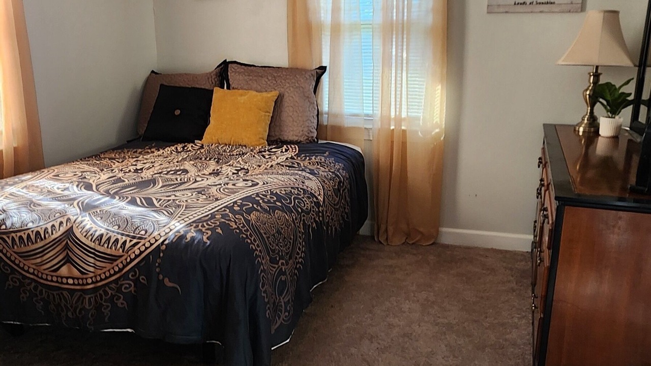 Photo of Bedroom in Elizabeth City